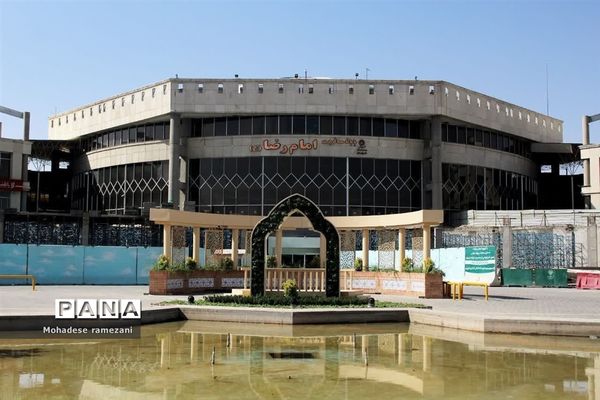 خدمت‌رسانی زائران پیاده‌رضوی در پایانه مسافر بری امام رضا (ع)