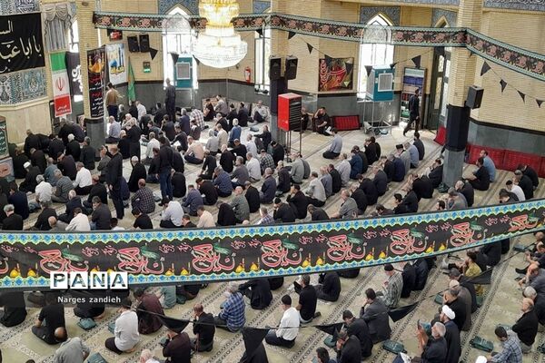 حال و هوای مصلی نماز جمعه شهرستان ملارد در آخرین نمار جمعه ماه صفر