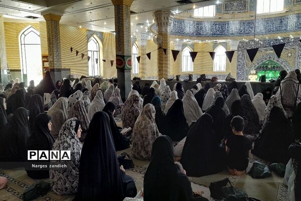 حال و هوای مصلی نماز جمعه شهرستان ملارد در آخرین نمار جمعه ماه صفر