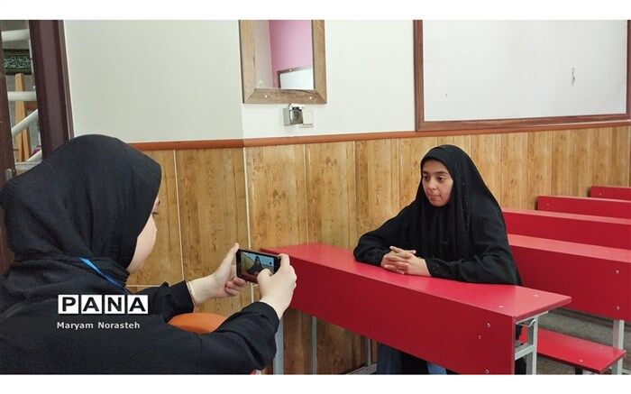 گفت‌وگو با تعدادی از دانش‌آموزان منطقه تبادکان با محوریت امام رضا (ع)/فیلم