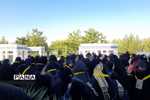 پیاده‌روی کاروان دختران ضیافت آسمانی شهرستان گلبهار