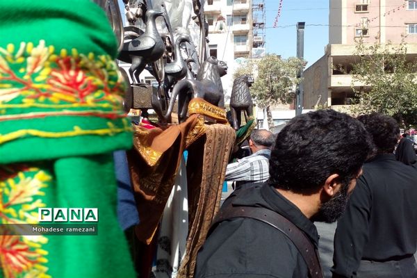 عزاداری زائران و مجاوران رضوی