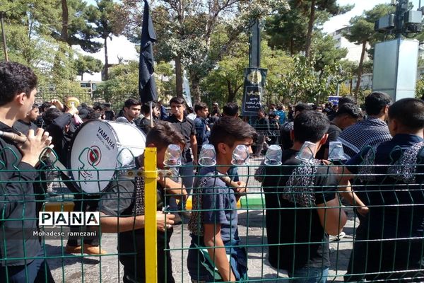 عزاداری زائران و مجاوران رضوی