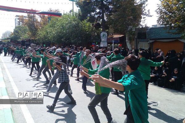 عزاداری زائران و مجاوران رضوی