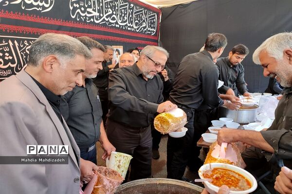 برپایی موکب خدمت‌رسانی شورای هماهنگی مدارس و مراکز غیردولتی مشهد الرضا در دهه آخر صفر