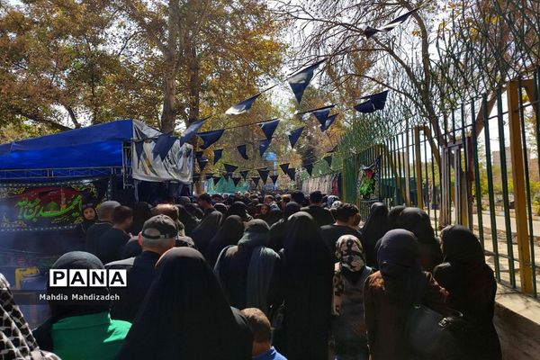 برپایی موکب خدمت‌رسانی شورای هماهنگی مدارس و مراکز غیردولتی مشهد الرضا در دهه آخر صفر