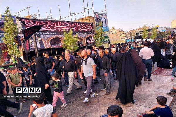 برپایی‌ مواکب‌ به‌منظور خدمتگزاری به زائران آقا امام رضا(ع)