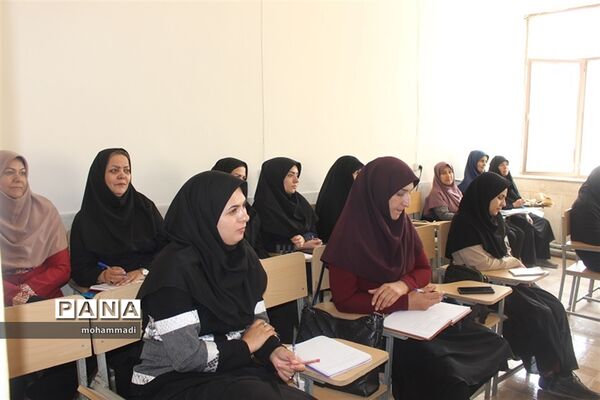 آموزش و ارتقاءتوانمندی‌های منابع انسانی معاونت پرورشی و فرهنگی