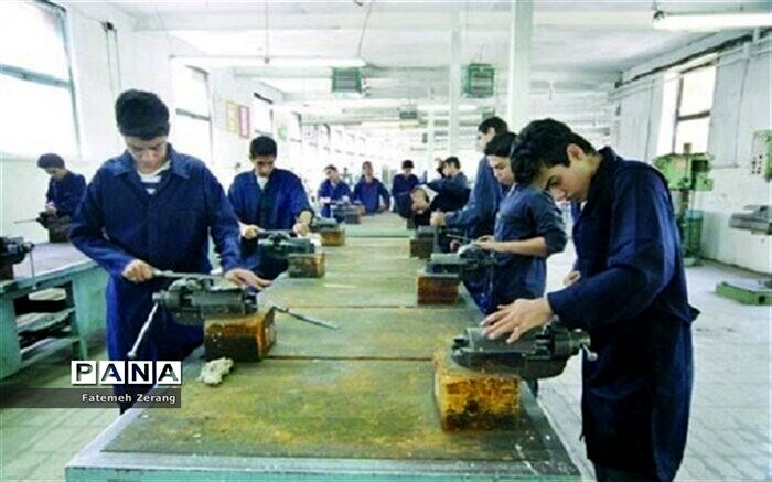 استفاده از جوانان خلاق و نوآور در مدیریت هنرستان‌ها در دستورکار ستاد بازگشایی مدارس