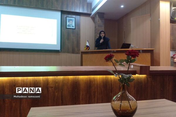 برگزاری جلسه معارفه مدیران و کادر جدید اجرایی  با اولیا