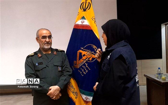 دانش آموزان باید در وظایفی که در بسیج دانش آموزی بر عهده می‌گیرند نقش آفرینی کنند