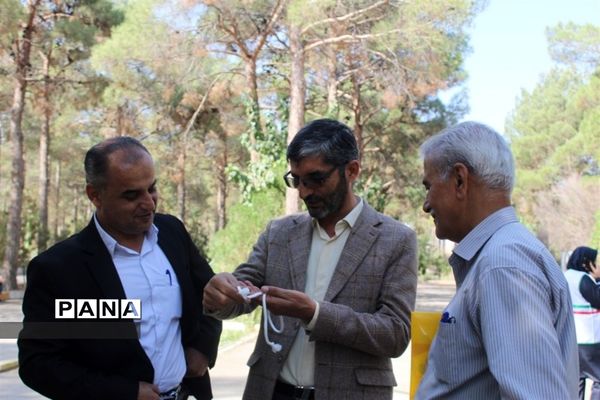 کلاس‌های آموزشی مهارتی. اردوی یاور‌مربیان عضو سازمان دانش‌آموزی استان اصفهان