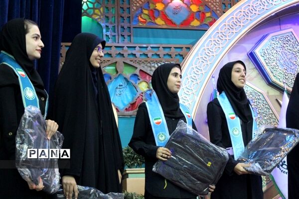 اجرای  جنگ شادی در اردوی تشکیلاتی یاور‌مربیان عضو سازمان دانش‌آموزی استان اصفهان