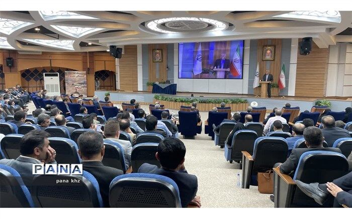 نگاه به آموزش و پرورش یک نگاه زیربنایی است