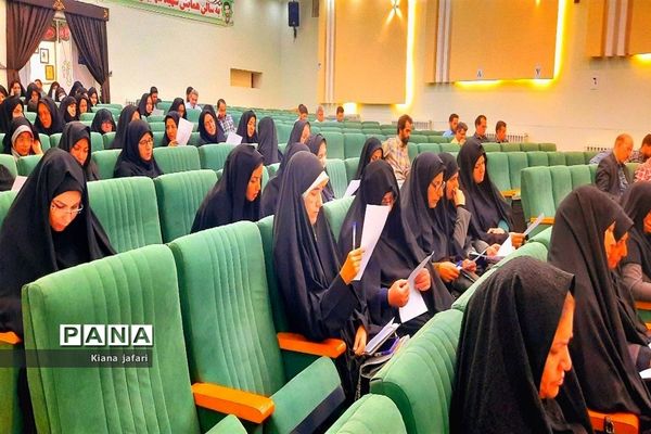 برگزاری همایش شمیم مهر ویژه معاونان پرورشی در کانون لقمان شهرستان کاشمر