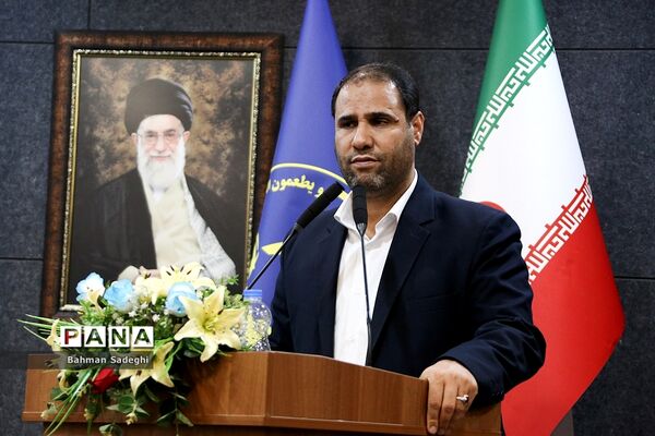 همایش  تجلیل از فعالان طرح مدارس همدل