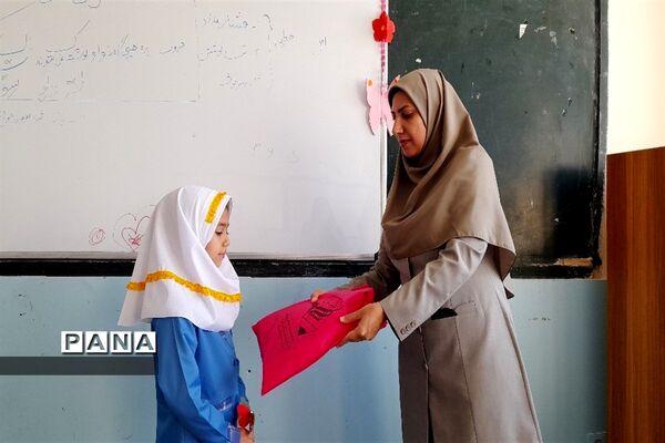 برگزاری جشن شکوفه‌های مدارس ملارد