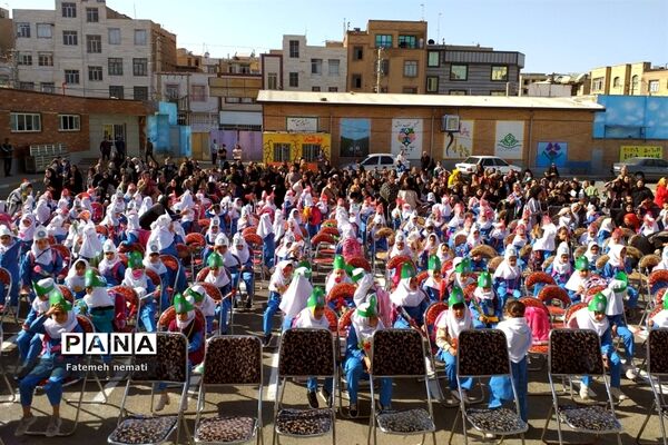 برگزاری جشن شکوفه‌های مدارس ملارد
