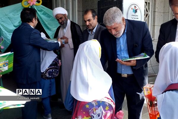 برگزاری جشن شکوفه‌های مدارس ملارد