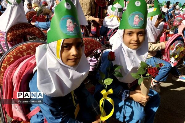 برگزاری جشن شکوفه‌های مدارس ملارد