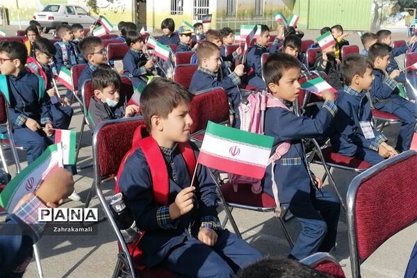 جشن شکوفه‌ها و کلاس اولی‌ها در شهرستان‌شهریار