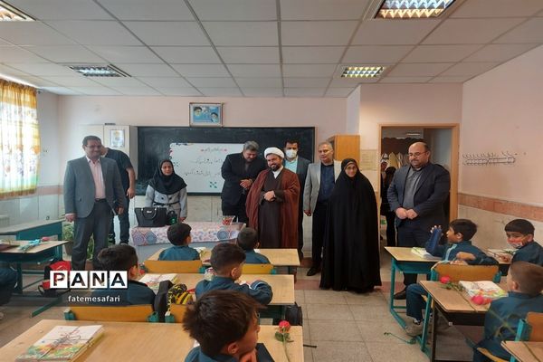 جشن شکوفه‌ها در شهرستان فیروزکوه