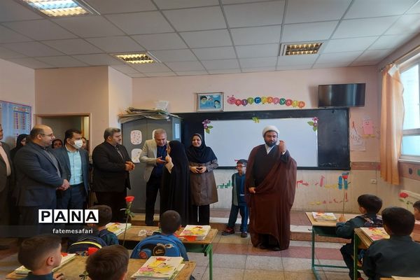 جشن شکوفه‌ها در شهرستان فیروزکوه