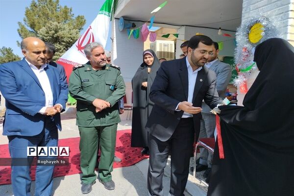 جشن شکوفه‌ها در مدارس صفادشت