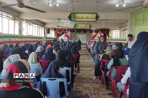 مراسم استقبال از دانش‌آموزان پایه هفتم مدرسه گراشی ناحیه ۳ شیراز