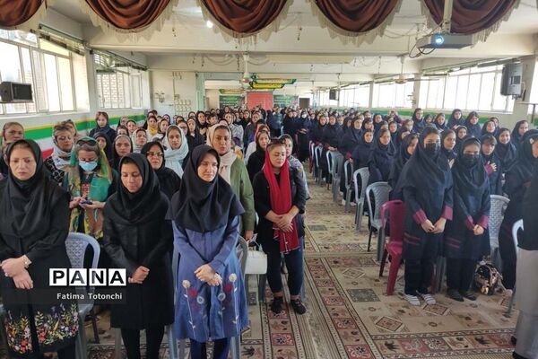 مراسم استقبال از دانش‌آموزان پایه هفتم مدرسه گراشی ناحیه ۳ شیراز