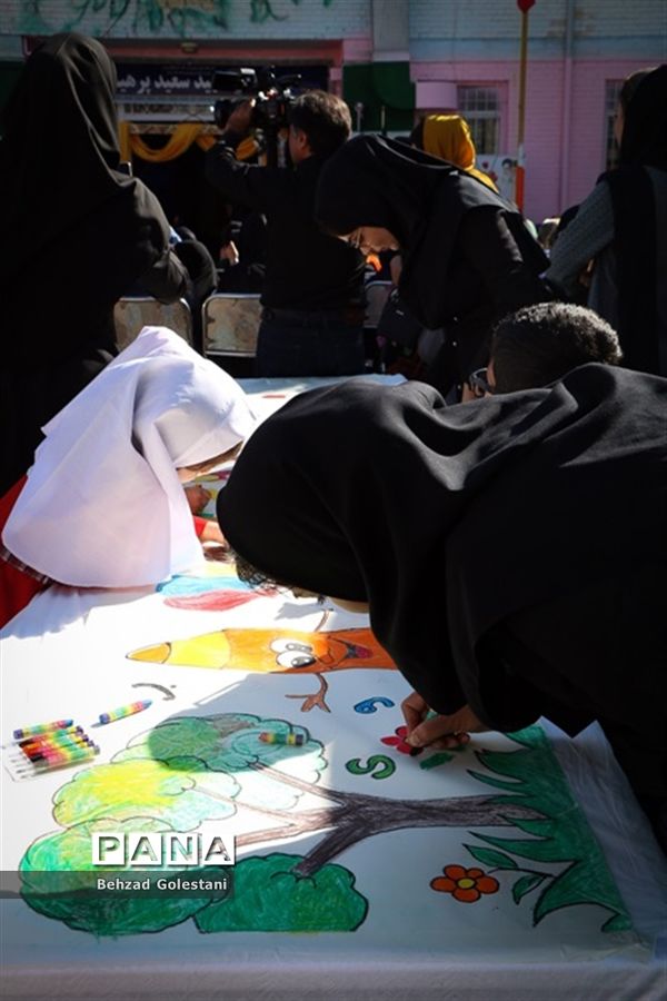 آیین نمادین جشن شکوفه‌ها در آذربایجان غربی