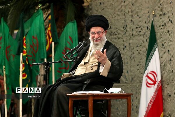 دیدار پیشکسوتان دفاع مقدس با رهبر انقلاب