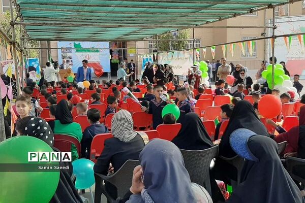 آیین استانی جشن روز شکوفه‌ها در دبستان پسرانه فسایی نژاد ناحیه ۳ شیراز