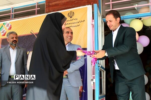 آیین جشن شکوفه‌ها در مدارس بهارستان‌2