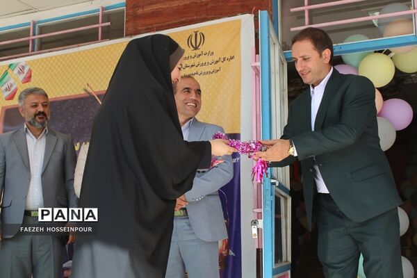 آیین جشن شکوفه‌ها در مدارس بهارستان‌2