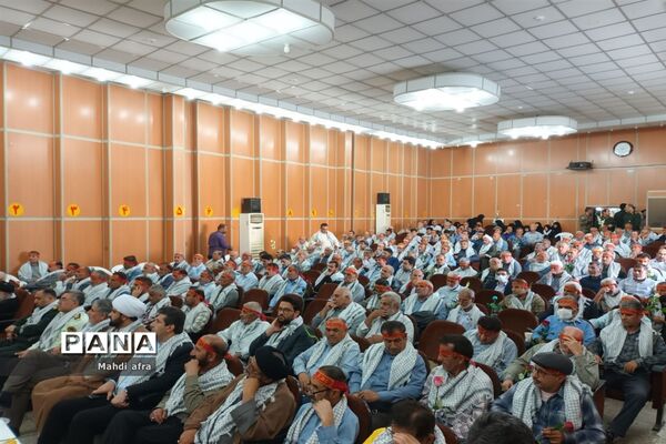مراسم تجلیل از رزمندگان و خانواده شهدای دفاع مقدس شهرستان بهبهان