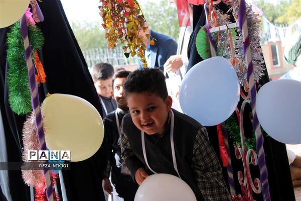 جشن شکوفه‌ها در ناحیه یک بهارستان