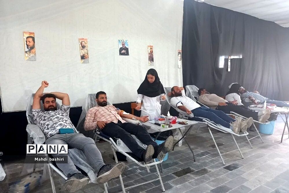 برپایی ایستگاه انتقال خون به‌مناسبت هفته دفاع مقدس در رودهن