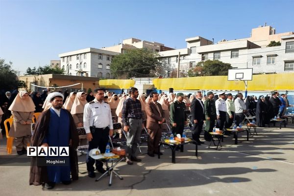 جشن جوانه‌ها در دبیرستان شهید منتظری منطقه ۱۳