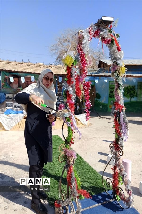 نواختن زنگ آغاز تحصیل شکوفه‌ها در دبستان پروین اعتصامی آبادان