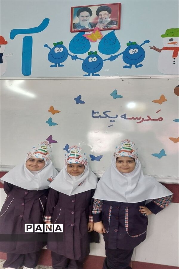 جشن شکوفه‌ها در مدارس شادگان