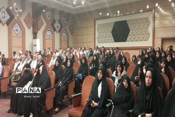 همایش جهاد و مقاومت از دیروز تا امروز و استماع سخنان رهبری در شهرستان کاشمر