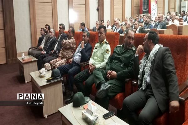 همایش جهاد و مقاومت از دیروز تا امروز و استماع سخنان رهبری در شهرستان کاشمر