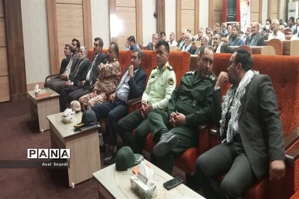 همایش جهاد و مقاومت از دیروز تا امروز و استماع سخنان رهبری در شهرستان کاشمر