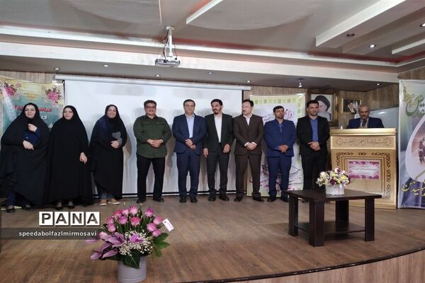 مراسم تقدیر از دانش‌آموزان، معلمان  و معلمان بازنشسته برتر دبیرستان شهید کهن شهرستان‌قدس