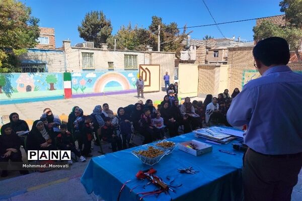 آیین جشن شکوفه‌ها در شهرستان مانه و سملقان