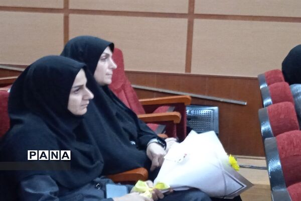 مراسم تقدیر از پرسنل  فوریت‌های پزشکی در روز اورژانس در محمودآباد