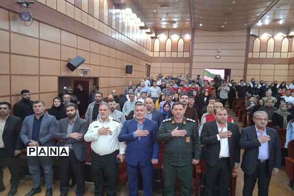 مراسم تقدیر از پرسنل  فوریت‌های پزشکی در روز اورژانس در محمودآباد