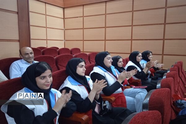مراسم تقدیر از پرسنل  فوریت‌های پزشکی در روز اورژانس در محمودآباد