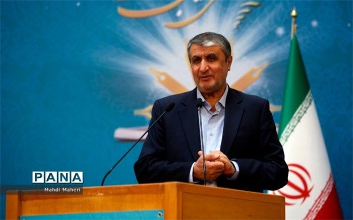 اعطای بورسیه تحصیلی در راستای اجرای منویات مقام معظم رهبری بود